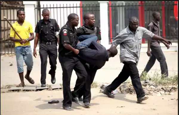 Bus Conductor Lands In Trouble For Allegedly Hitting A Police Officer With Baton